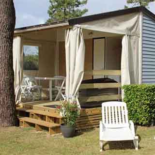 Tithome en location au camping le Lac des Varennes dans la Sarthe